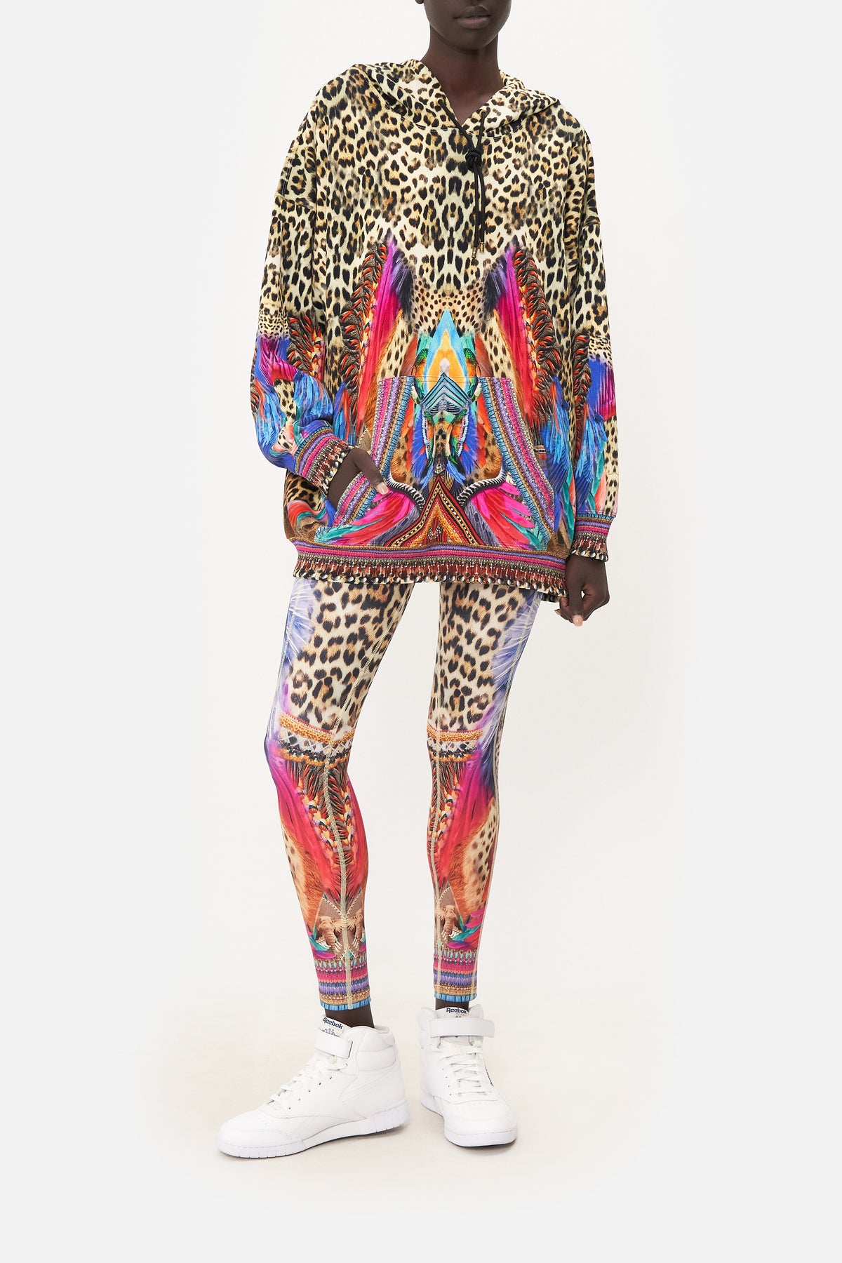 HOODIE WITH POCKETS KINGDOM CALL