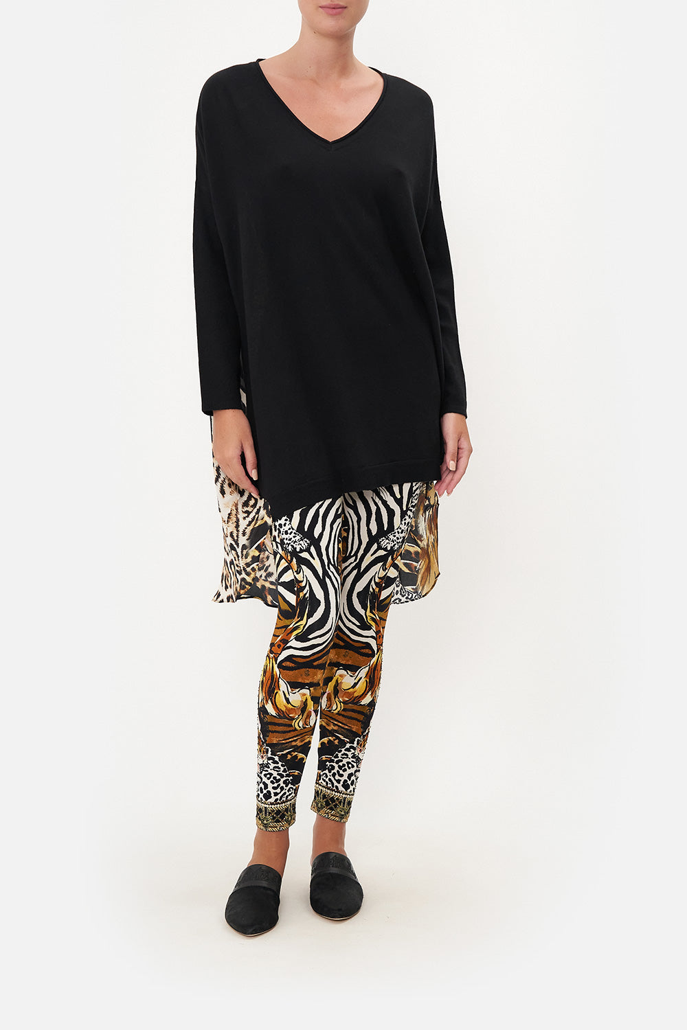 V NECK JUMPER WITH PRINT BACK WHATS NEW PUSSYCAT