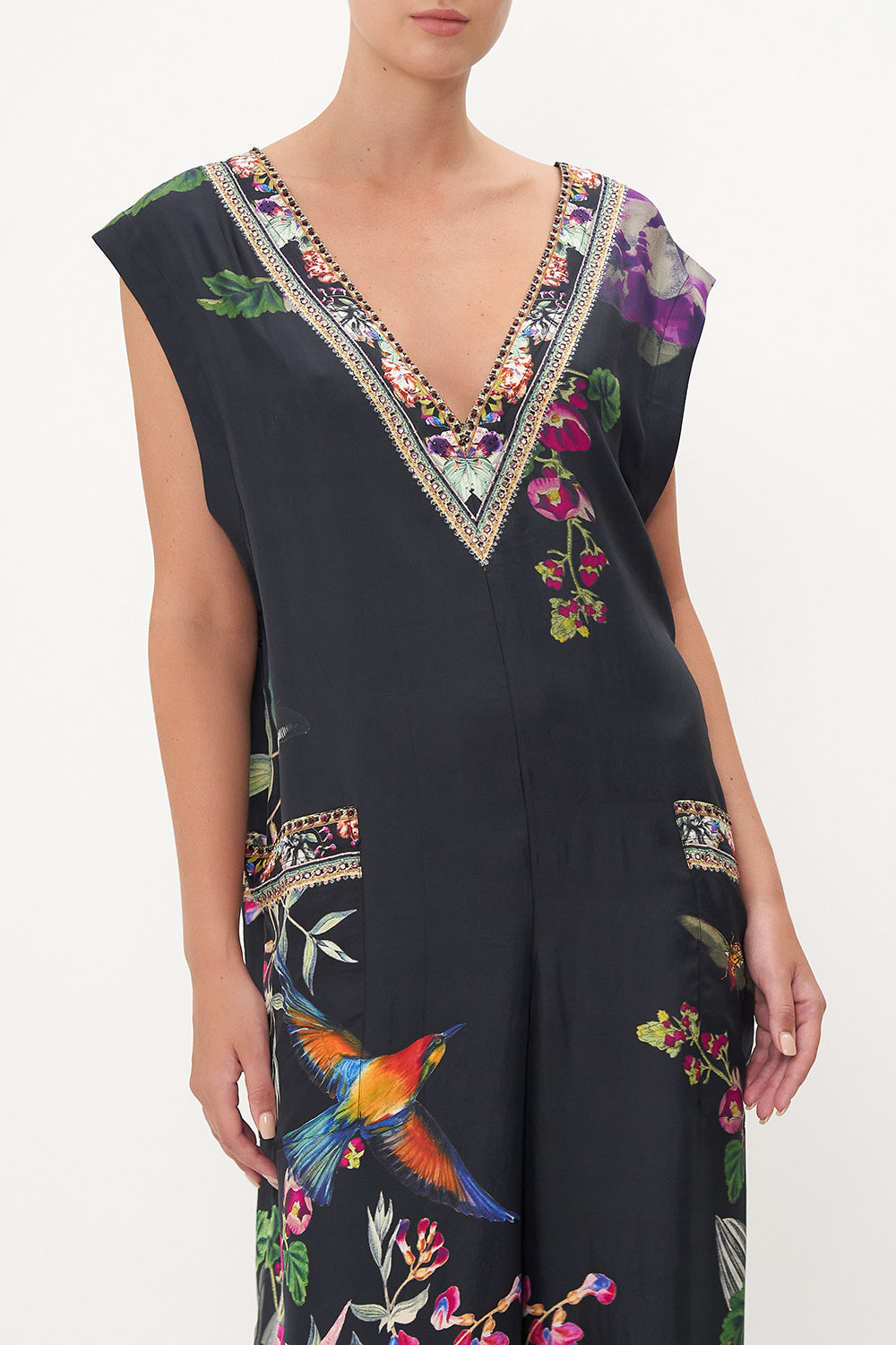 V NECK JUMPSUIT WITH PATCH POCKETS PARADISO PLACE