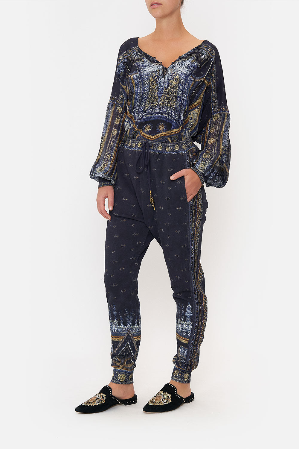 SIDE PANEL TRACKPANT FOREVER FAMILY