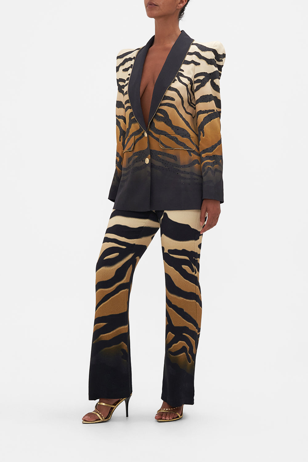 PEAKED SHOULDER BLAZER TAME MY TIGER