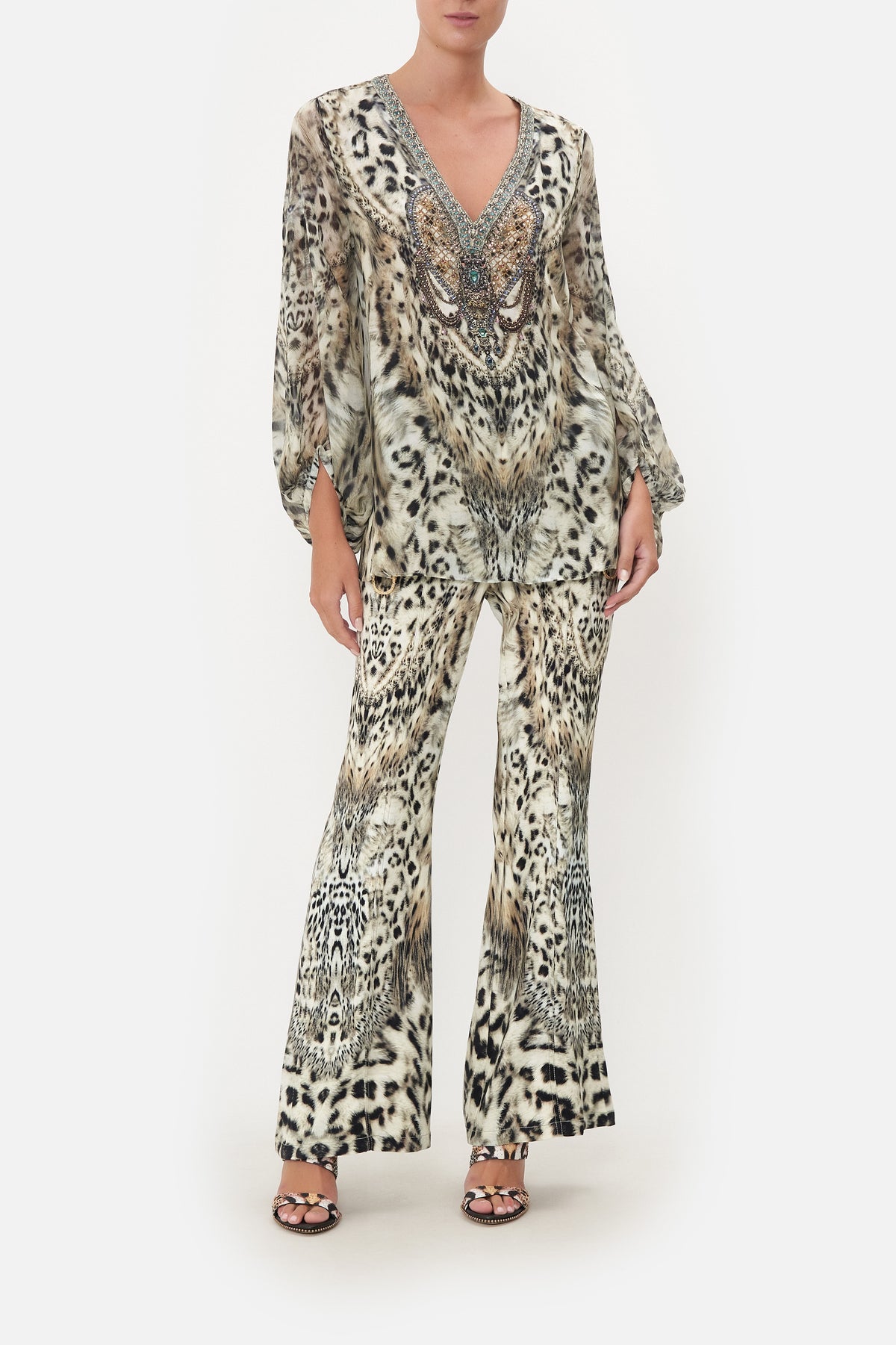 PANEL SLEEVE BLOUSE SNOW WHISPERS