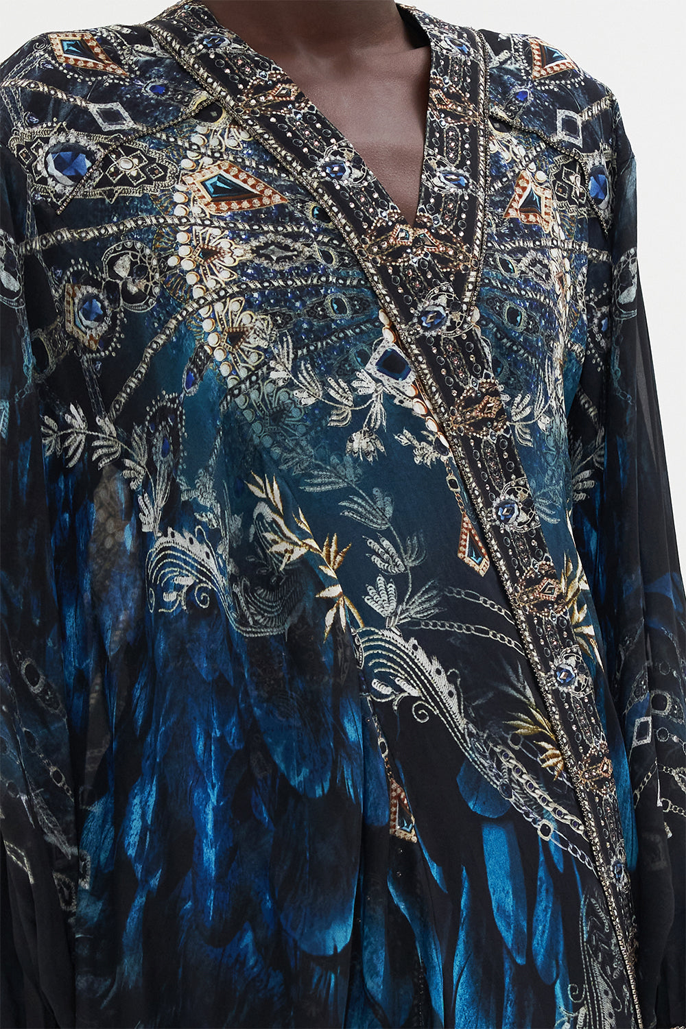 DRAMATIC SLEEVE COCOON LAYER GROUND CONTROL