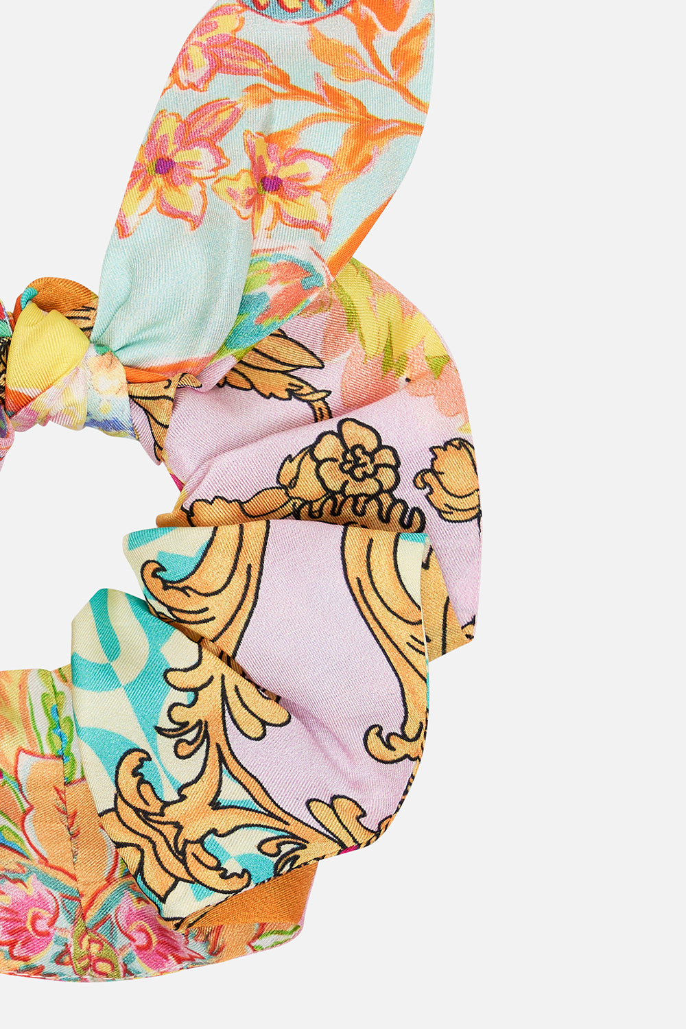 SCRUNCHIE AN ITALIAN WELCOME