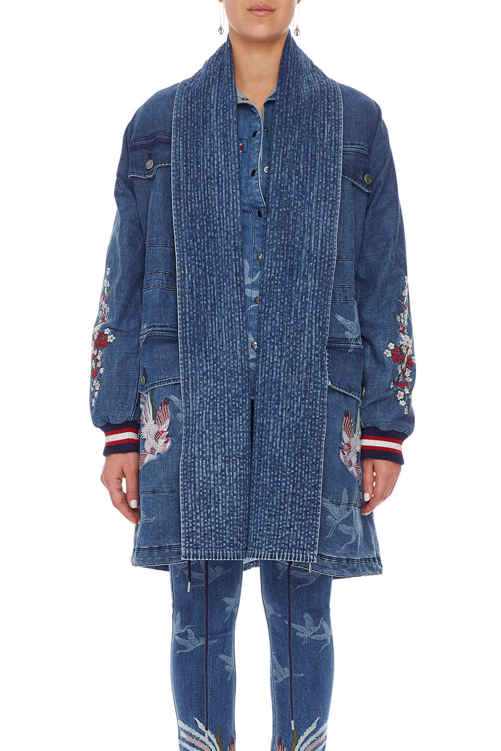 JACKET WITH KNOTCHED COLLAR FOR THE FANS