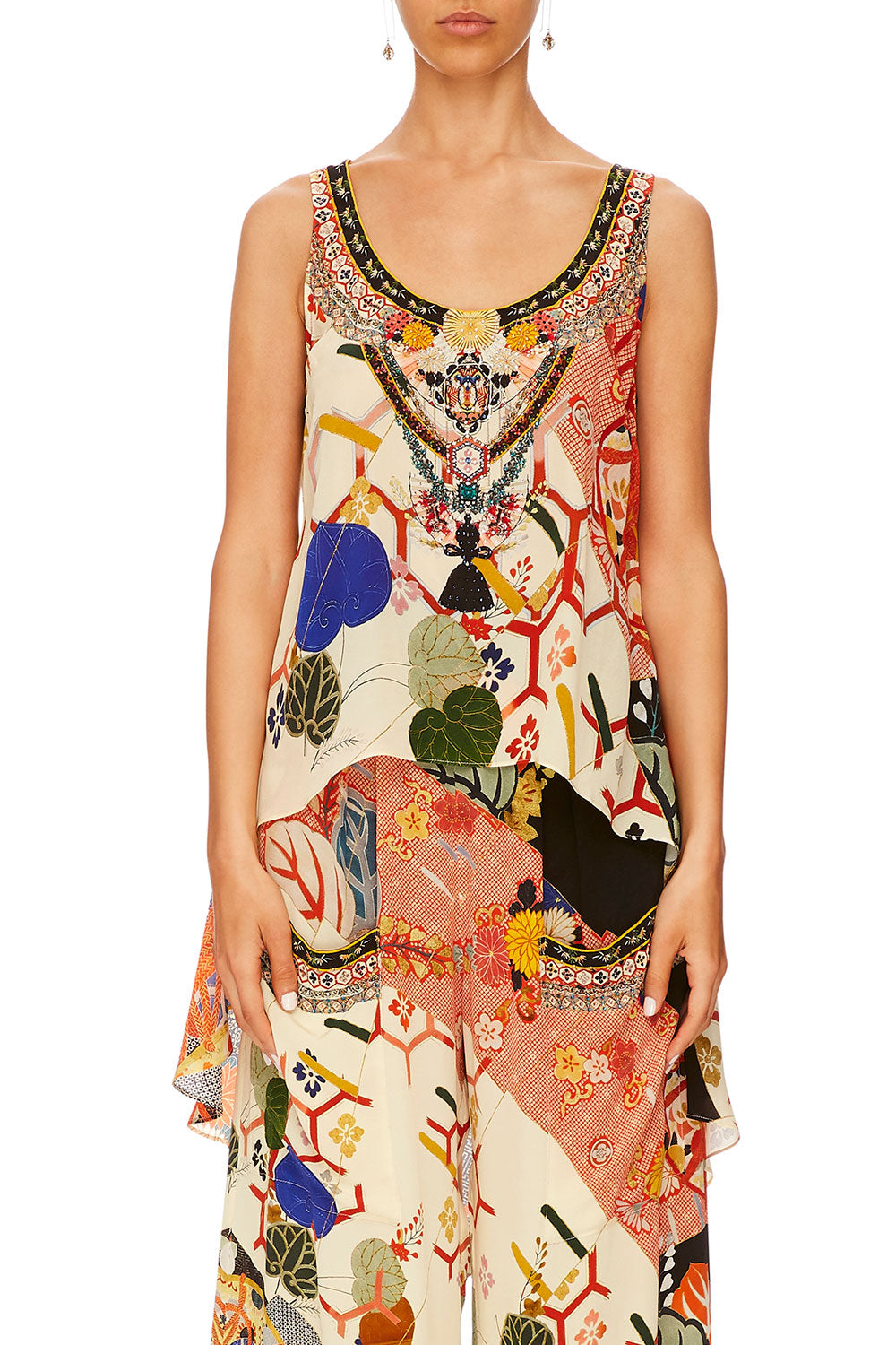 CAMILLA KISSING THE SUN LONG BACK SCOOP NECK TOP