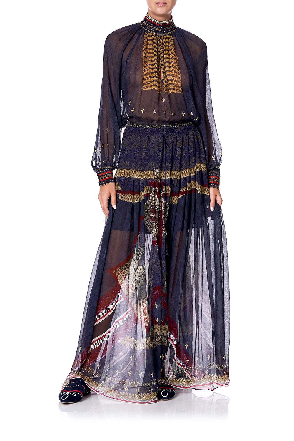 LONG SLEEVE DRESS WITH COLLAR THIS CHARMING WOMAN