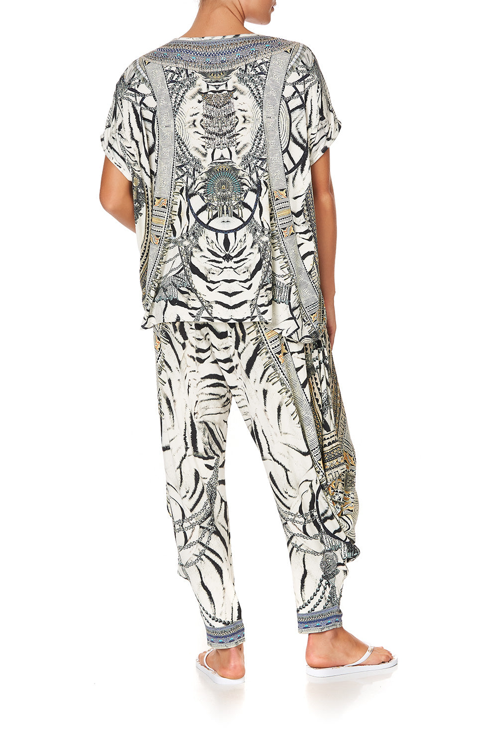 LOOSE FIT ROUND NECK TEE WILD BELLE