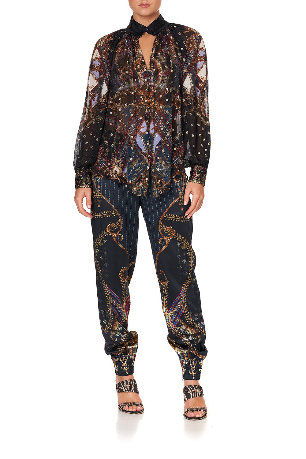 RAGLAN BUTTON UP SHIRT DINING HALL DARLING