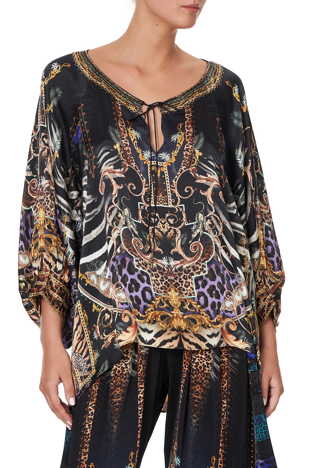 BLACK RAGLAN SLEEVE BLOUSE WITH CUFF SHES GOT GRACE