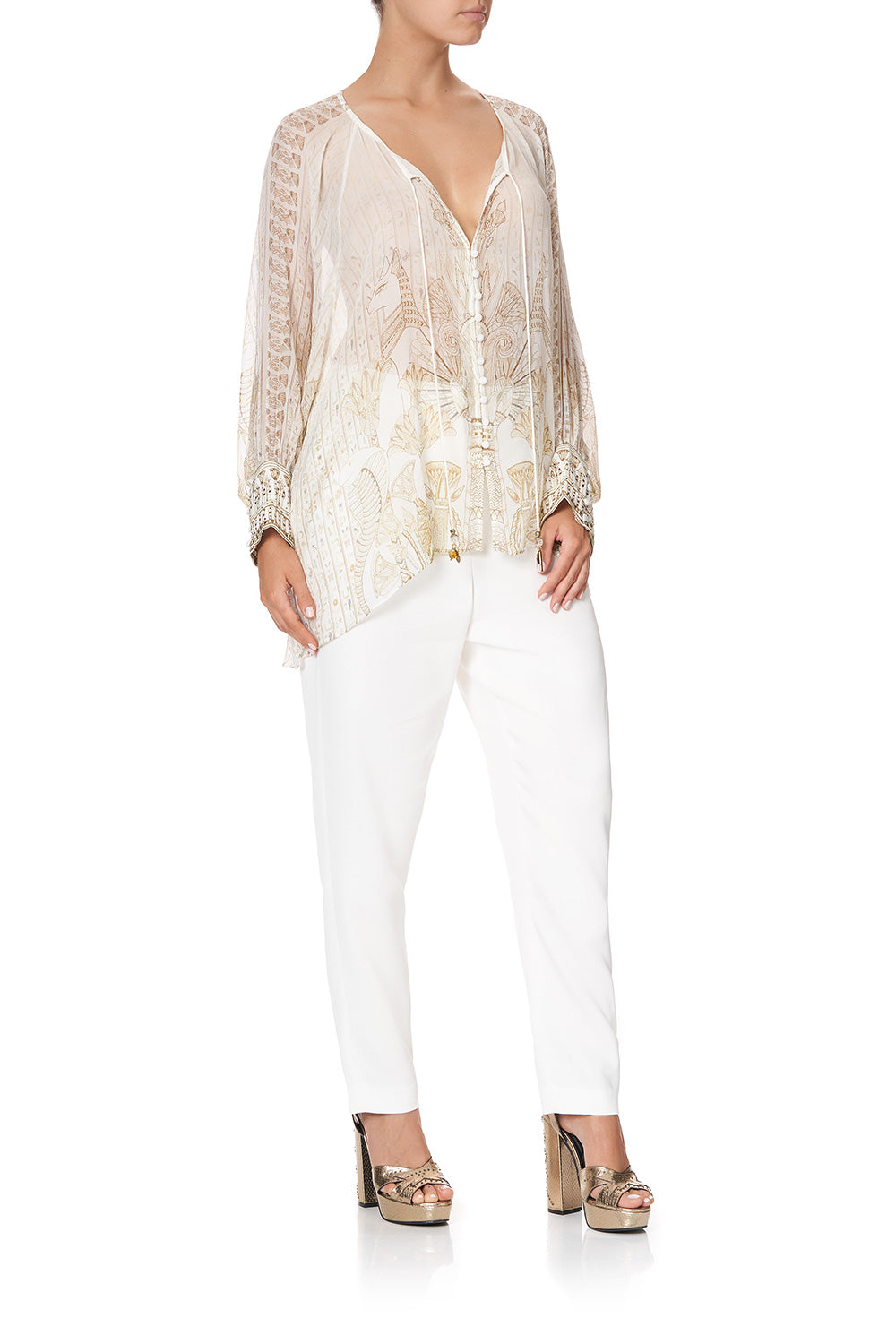 RAGLAN SLEEVE BUTTON UP TOP THE QUEENS CHAMBER