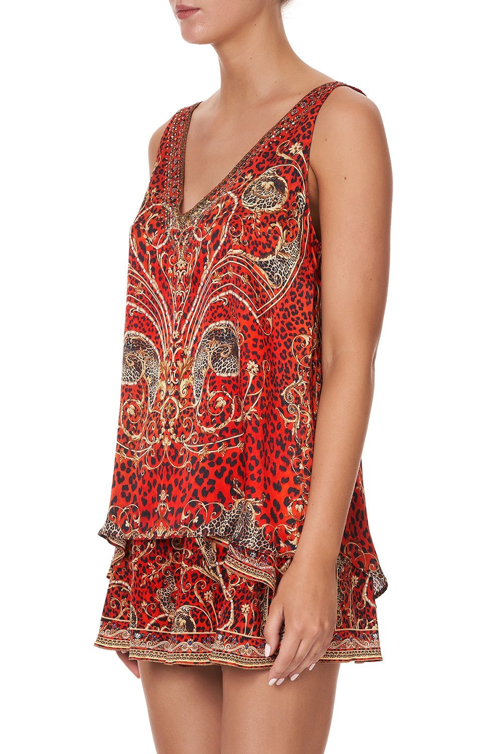 V NECK CURVED HEM CAMI SLAVE TO THE RHYTHM