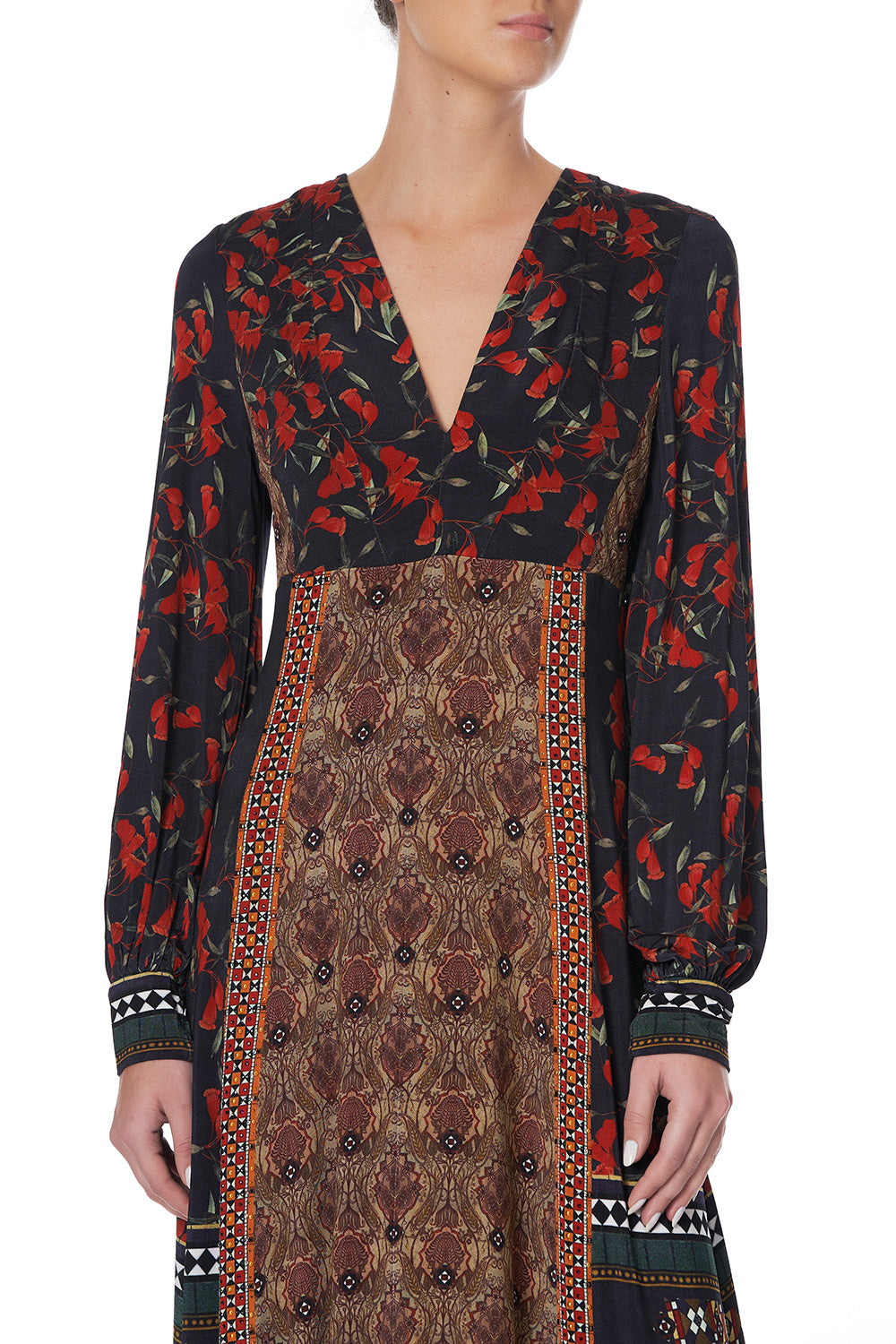 V NECK JERSEY DRESS WITH TUCK DETAIL PAVED IN PAISLEY
