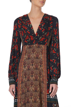 V NECK JERSEY DRESS WITH TUCK DETAIL PAVED IN PAISLEY