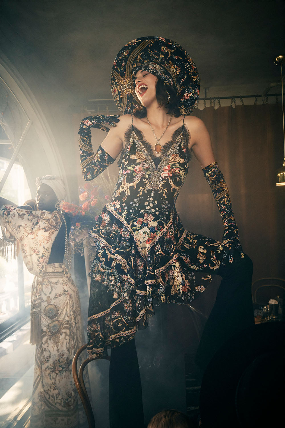 LAYERED ASYMMETRICAL DRESS FRIEND IN FLORA