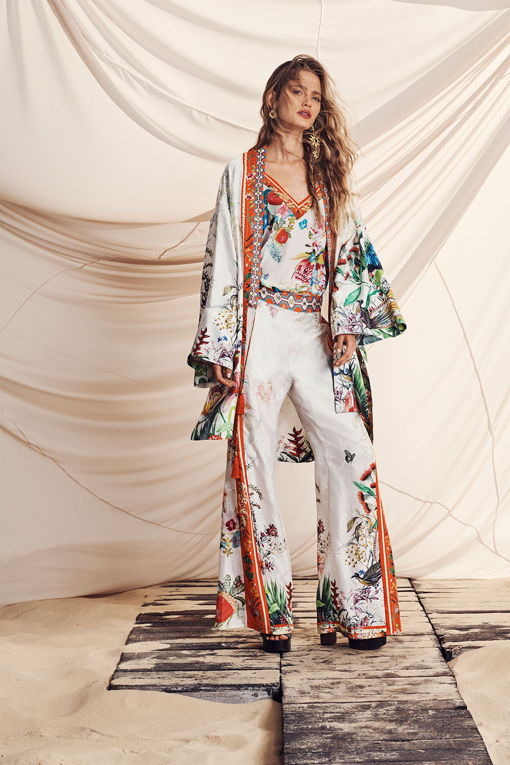 V-NECK STRAP TOP HOMEWARD FOUND