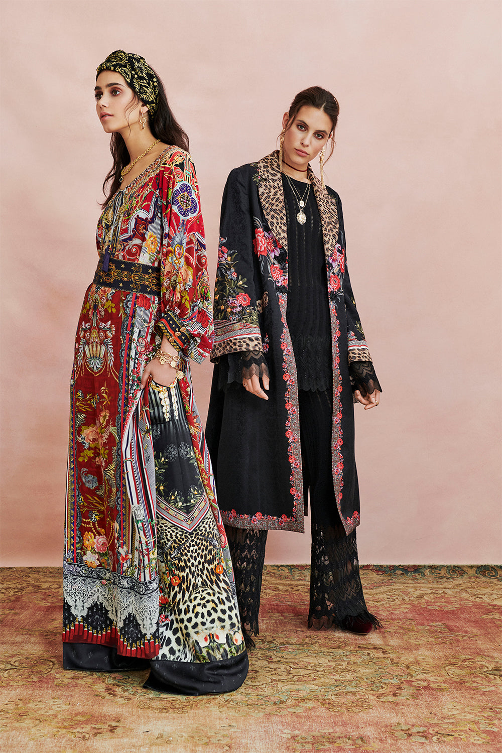 RAGLAN SLEEVE DRESS WITH CUFFS COSTUME PARTY