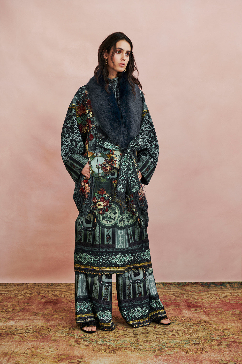 OPERA COAT HOTEL BOHEME