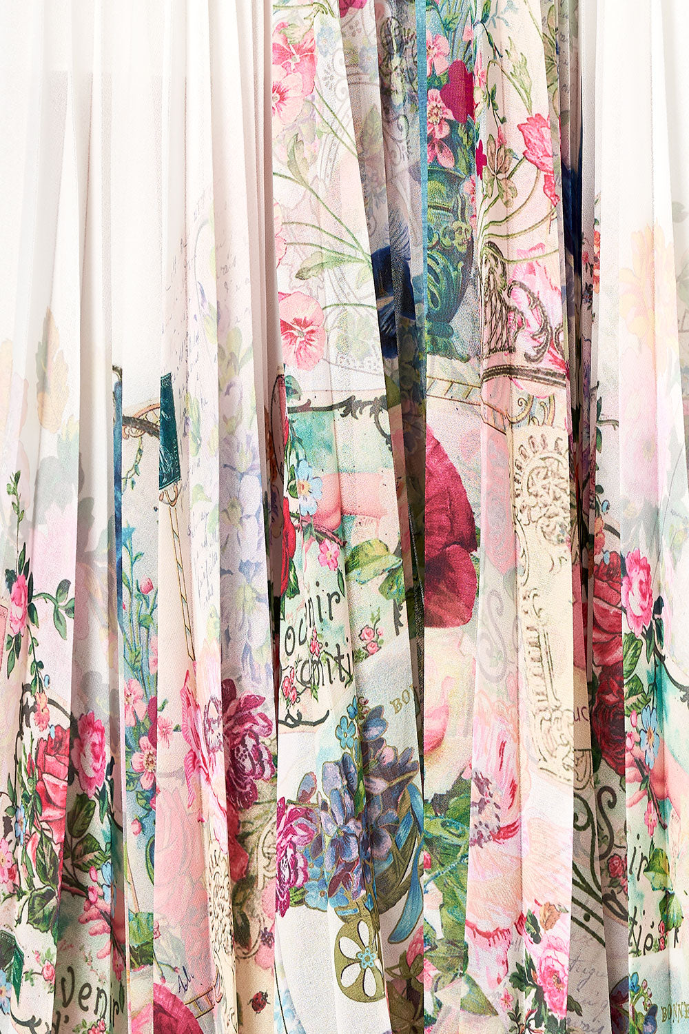 PLEATED DRESS WITH PLEAT SLEEVE JARDIN POSTCARDS