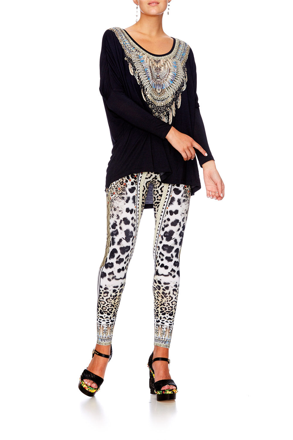 BLACK OVERSISED LONG T-SHIRT